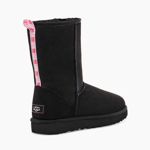 Classic Short II Logo Embellished Boot